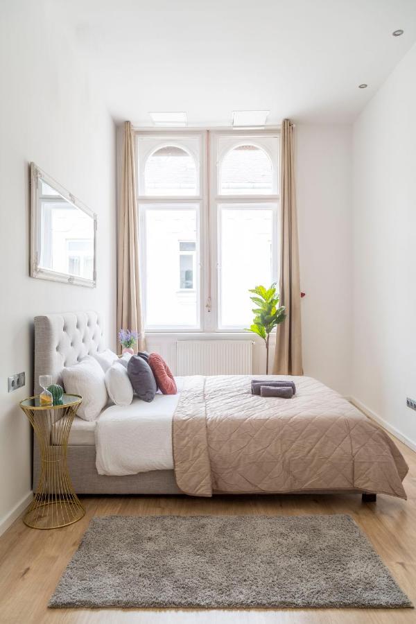Exclusive Central Apartment Next To The Fashion Street Budapeste Exterior foto